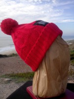 Gorro Torcidos e POMPOM, 100% algodão Vermelho